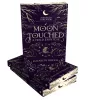 Elizabeth Briggs - Moon Touched – A Hold érintése (éldekorált kiadás) + Page Overlay (Áttetsző print) - Zodiákus Farkasok